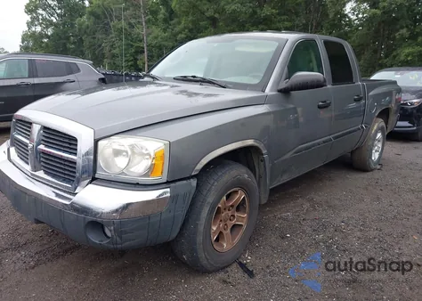 2005 Dodge Dakota Slt from USA, damaged, VIN 1D7HW48K05S153798